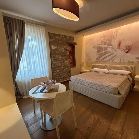 בית הארחה Oreste לאזיסה