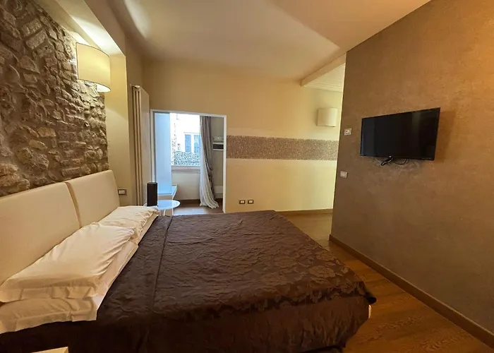 Oreste Guest house 4*